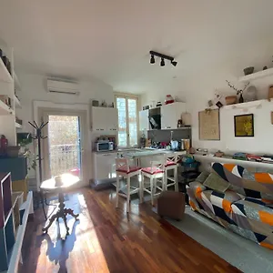 Bilocale - Zona Isola Appartamento Milano